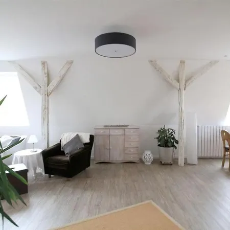 Mozartmansarde Apartment Waren (Mueritz)